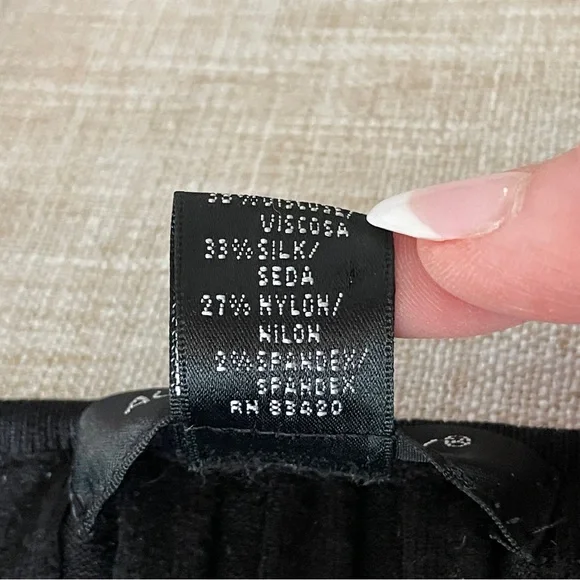 August Silk Petite PS Black Ribbed Sweater Gold Buttons Long Sleeve Y2K Preppy - Picture 9 of 9